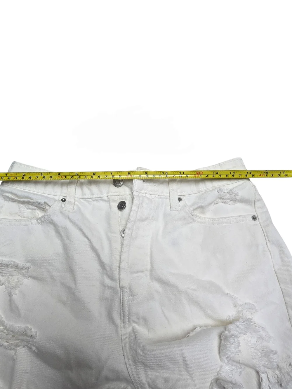 Wild Fable White Denim Shorts Women’s 6 High Rise Distressed Raw Hem